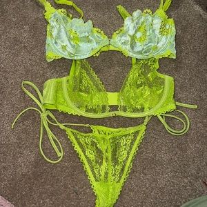 SAVAGE X FENTY lingerie bundle